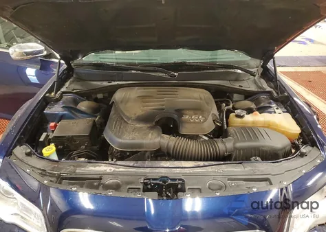 2016 Chrysler 300C z USA, uszkodzony, nr VIN 2C3CCAKG9GH358390